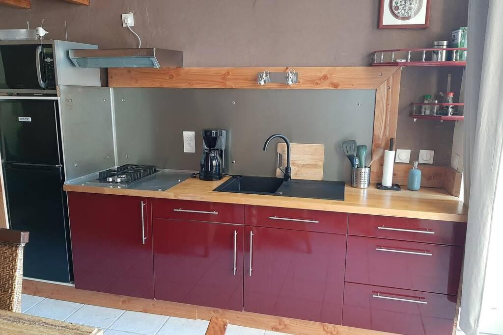 Cave Atelier Dans Ancien Domaine Viticole Apartment Moux Ngoại thất bức ảnh